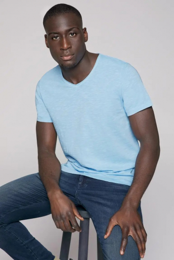 T-shirt basic con scollo a...