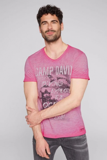 T-shirt con scollo a V e...